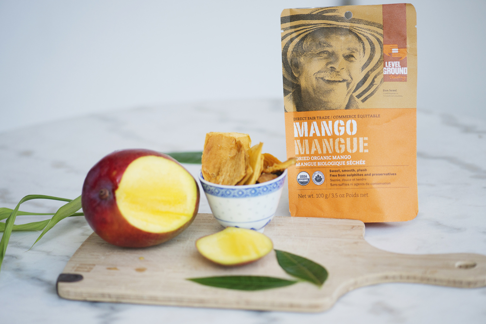 ドライフルーツ　マンゴーの中身と原料のマンゴー